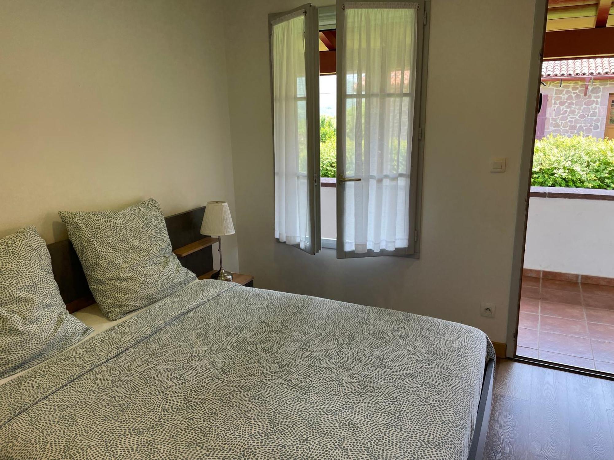 Zazpiak Bed & Breakfast *